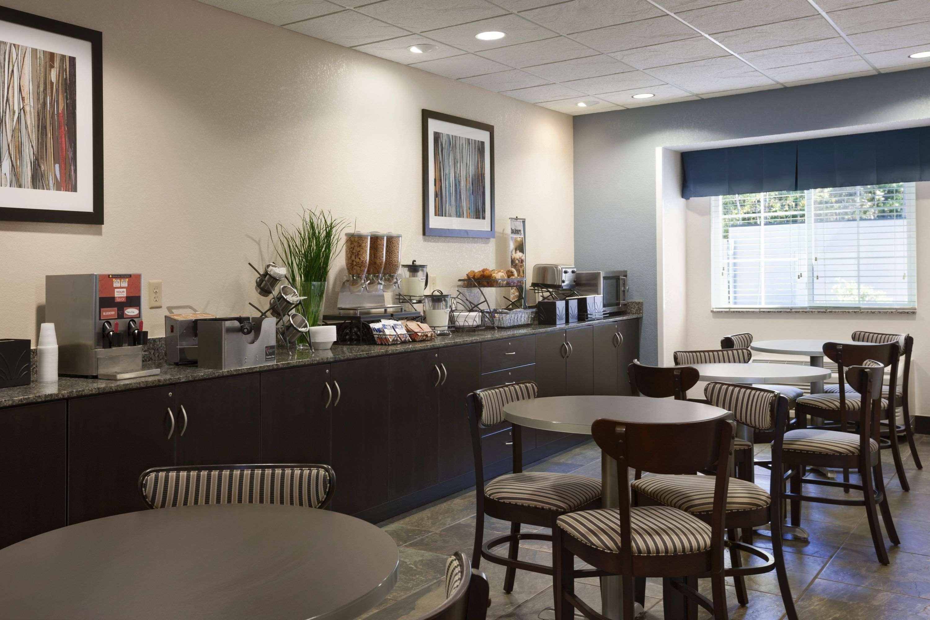 Spark By Hilton Wilkes Barre Extérieur photo