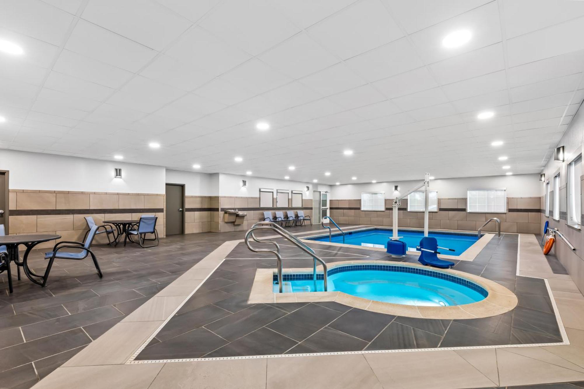 Spark By Hilton Wilkes Barre Extérieur photo